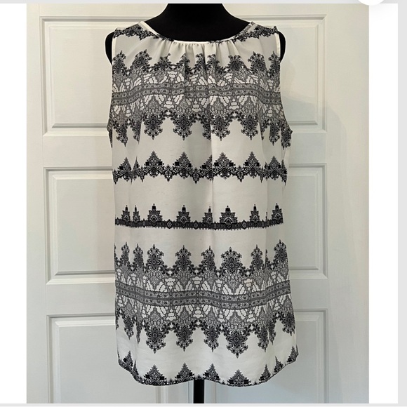 LOFT Tops - LOFT Black and White Lace Print Blouse